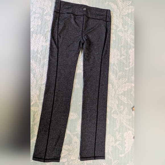 GAP Fit Heathered Grey Leggings. Size L. - Picture 8 of 8